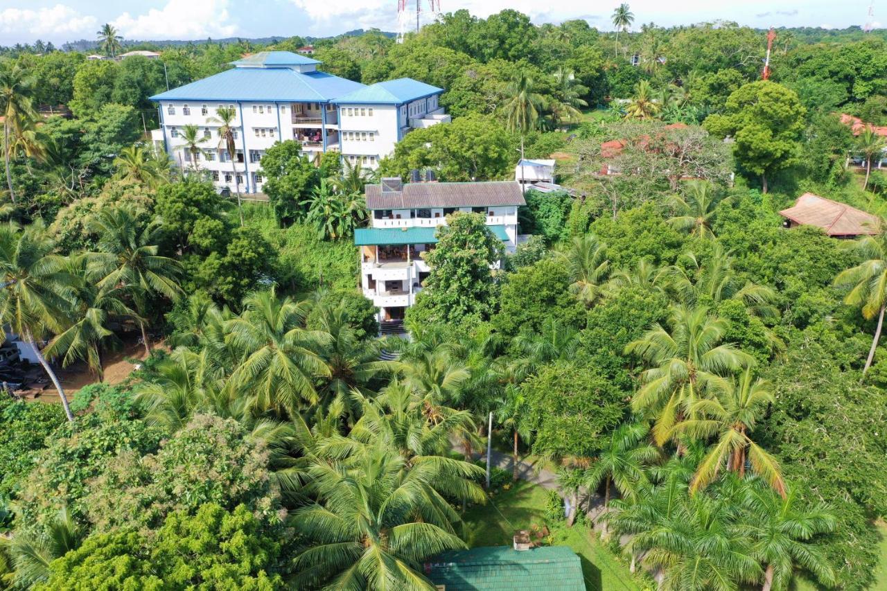 Sea Avenue - Eco Garden Hotel Tangalle Bagian luar foto